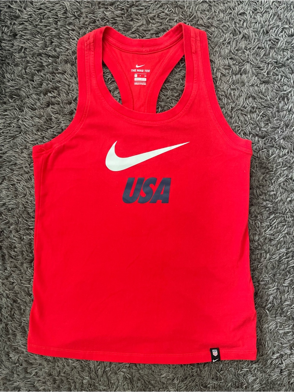 Nike Team USA women’s red Razorback tank top S